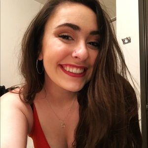 Meet your Posher, Bella